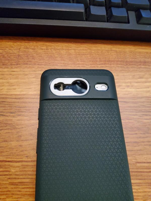 Pixel 8 Moment M-Series Lens Mount (Spigen Liquid Air Case)