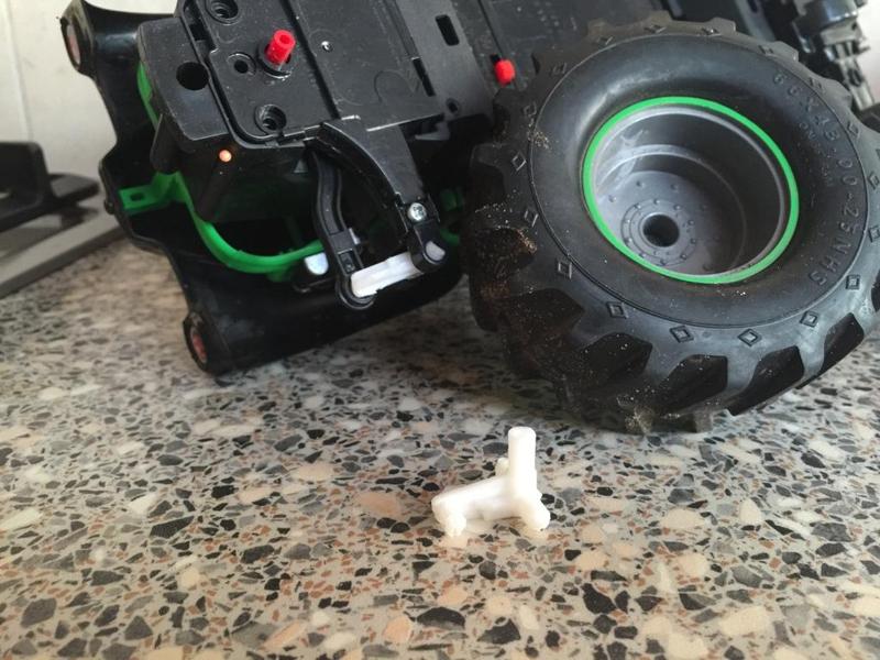 New Bright RC Grave Digger 1/15 Wheel Suspension