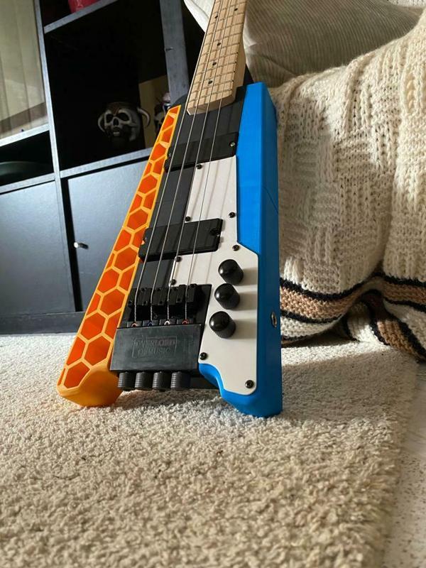 3D Printed Headless Bass Guitar - PLAinberger V1 | DIY Instrument