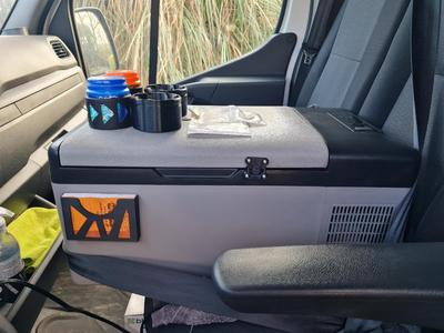 UNIVERSAL CLIP FASTENER