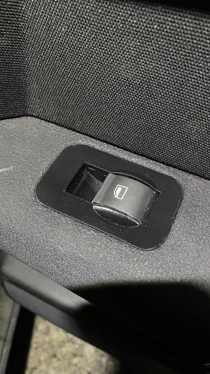 Audi A2 window switch house