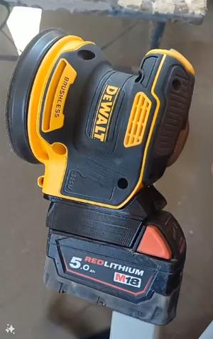 Milwaukee M18 battery to DeWALT 18v tool