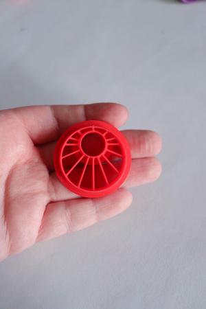 Circular cutter for clay