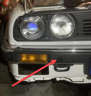 Bmw E30 - front bumper molding cover (OEM: 51 11 1 888 293)