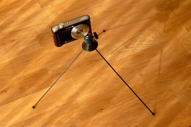 Mini tripod with carbon legs