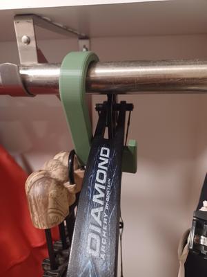 Bow Closet Holder