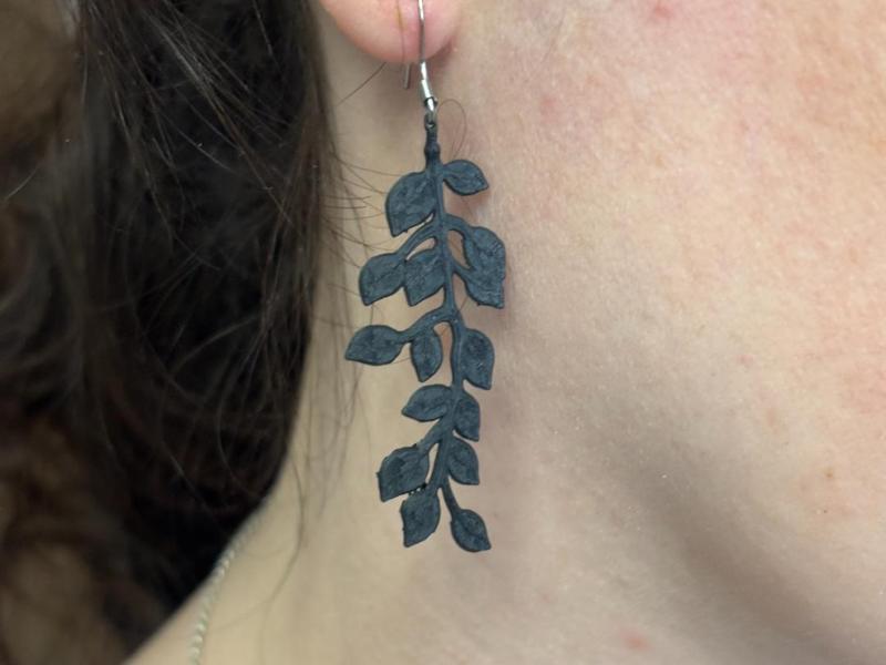 Leaf earrings