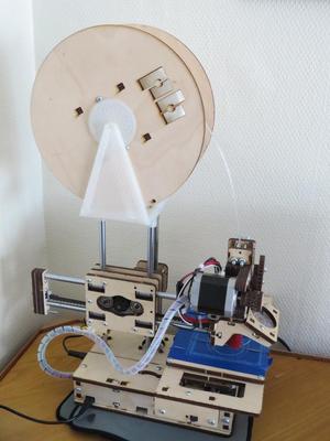Machine-top spool holder for Printrbot Jr.