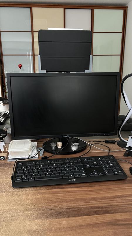 Tablet support on computer screen