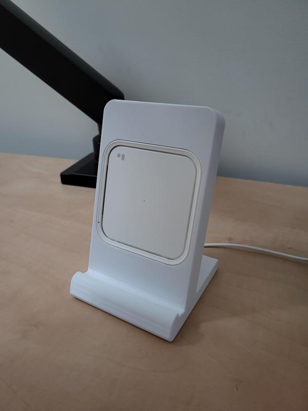 Wireless phone charger stand - samsung EP-P2400
