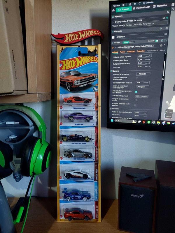Hot Wheels wall bracket