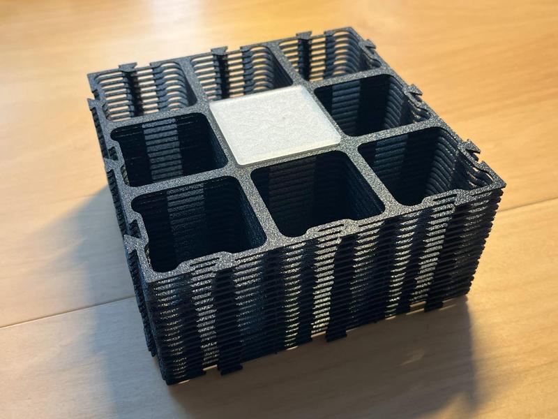 Holder for 3x3 Grid – Carcassonne, Karak