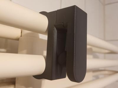 Gravity Towel Hook for different sized Heaters