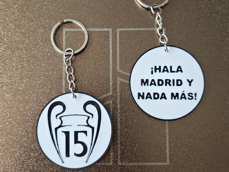 Real Madrid 15 Champions Keychain v2