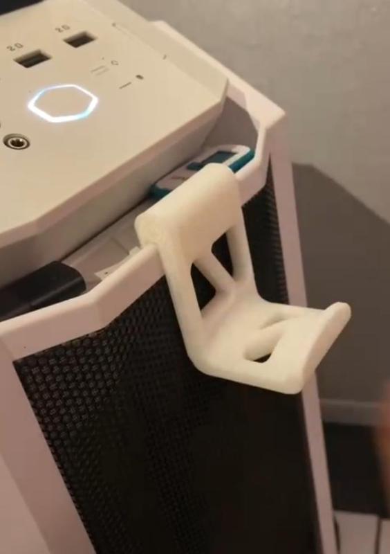 Cooler Master H500P Headset hanger