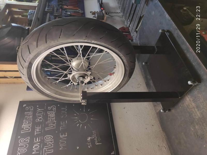 BIKE Tire Balancer / Motorrad AUSWUCHTBOCK