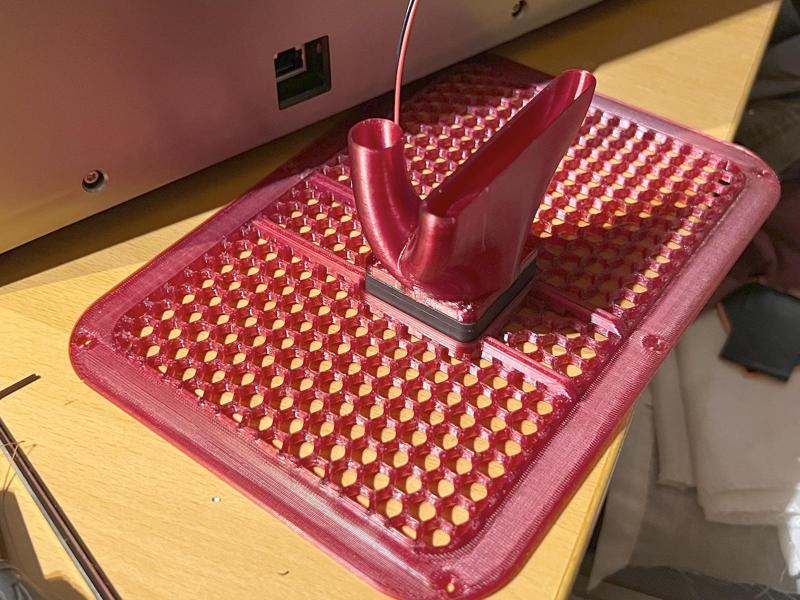 Qidi Plus 4, Improved mainboard grill & fan duct