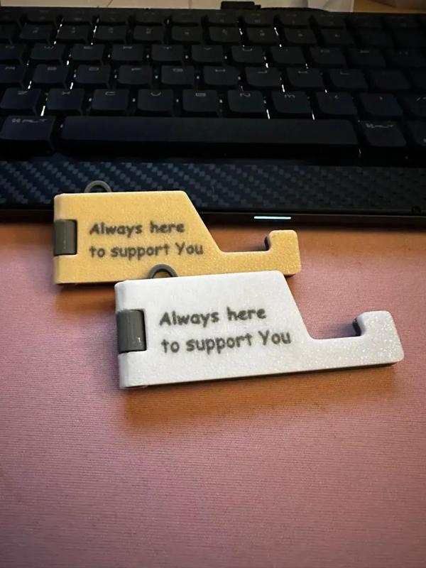 Portable Keychain Mobile, Tablet Stand, Travel, Kids