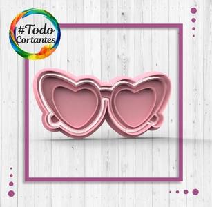 Barbie eyeglass cutter