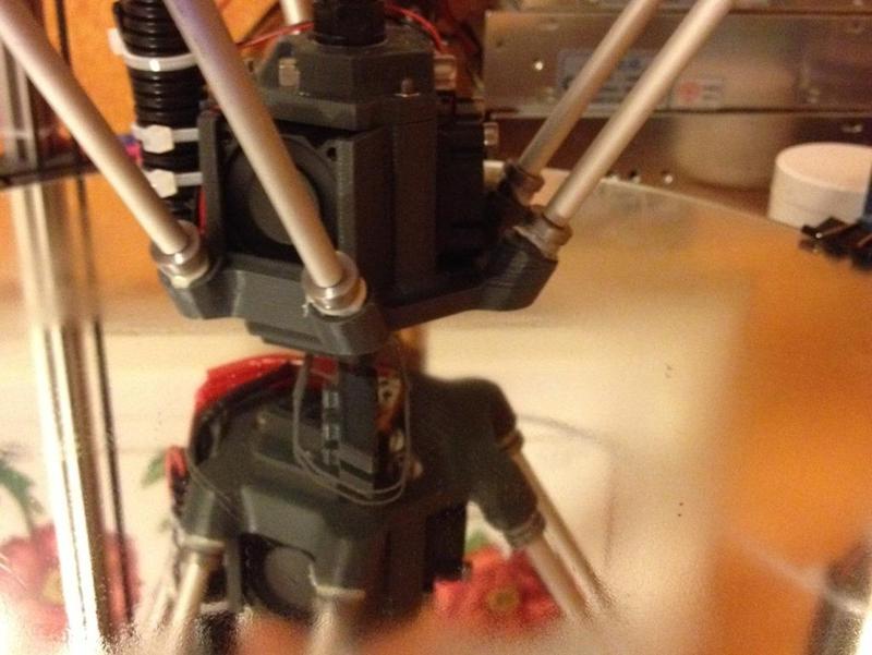 Delta effector with magnetic joints and fans