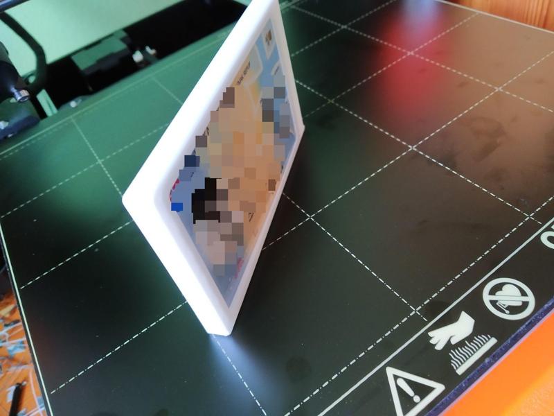 Case for cards, with open side for ID