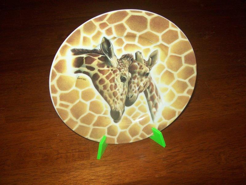 Display Stand 2.0 for Plates, Plaques, Collectibles, etc.