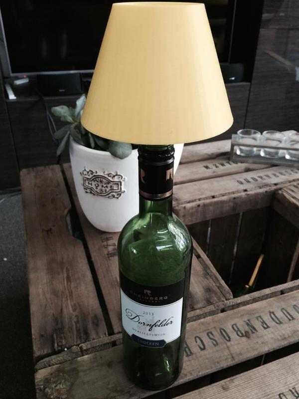 Wine bottle lamp