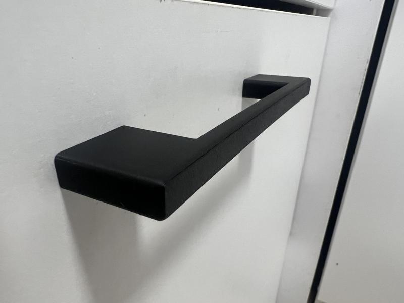 Furniture handle