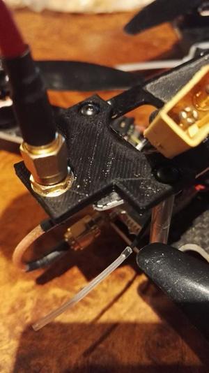 QAV210 fpv antenna mount