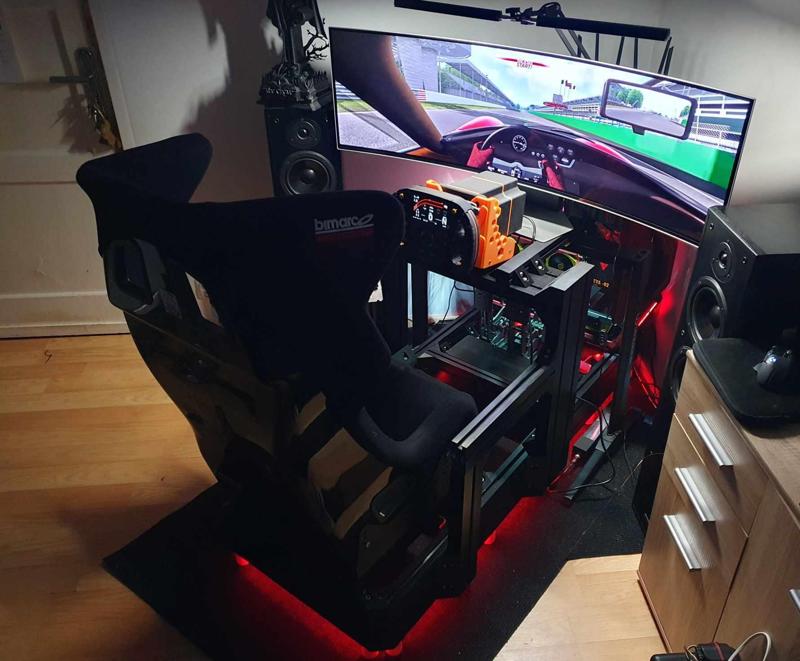 Budget simrig made of photovoltaic profiles