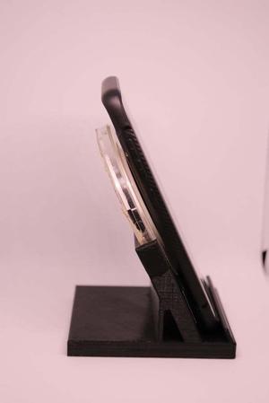 Youse Wireless charger stand