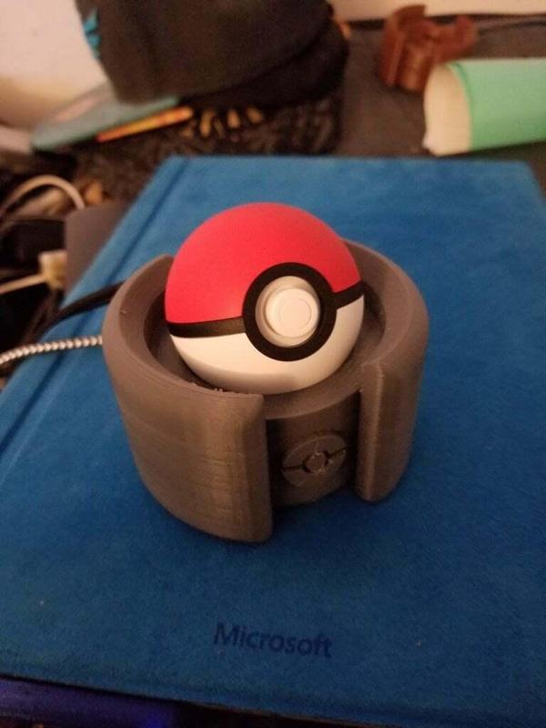 Pokeball Plus Mag charger dock