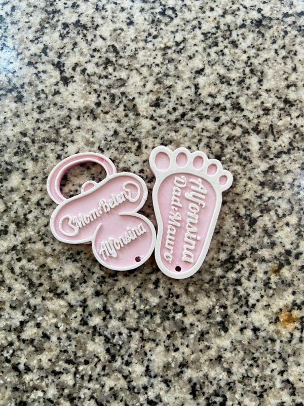 Baby shower keychain