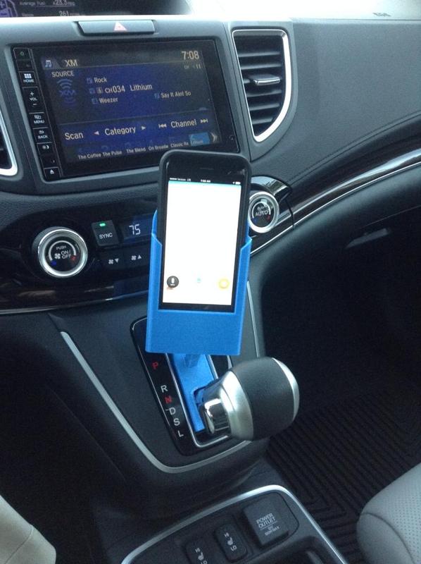 iPhone 6 Mophie case holder for 2016 Honda CRV