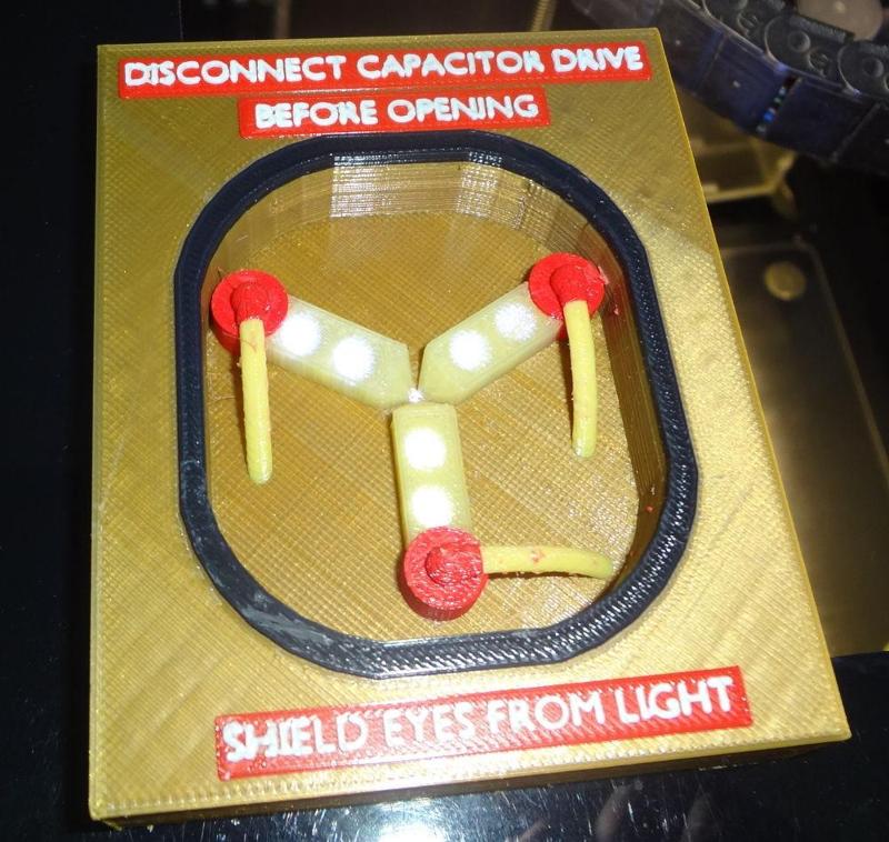 "Back to the future" gadget - printable 6 color Flux Capacitor