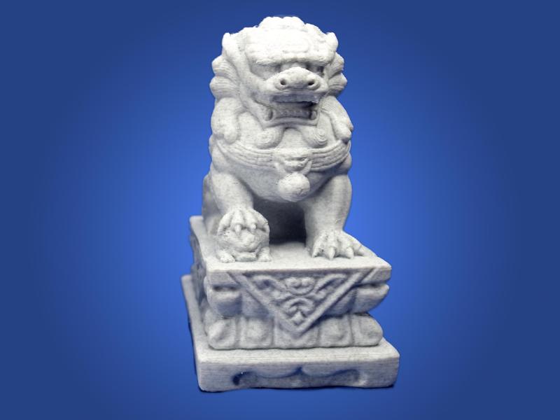 Femal lion desk organiser