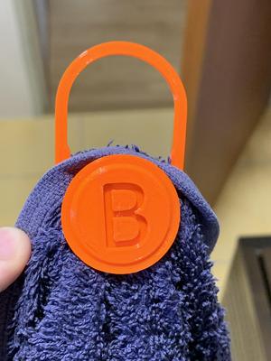 Towel hanger / Věšák na ručníky