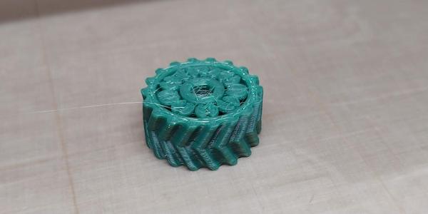 Spare Wheel with screwdriver slots for Defender