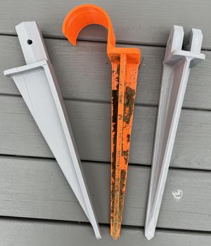 Assorted ground spikes