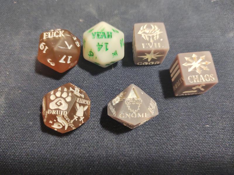 Random DnD 5E Race Die