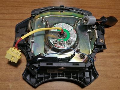 Socket for nuts with three faces