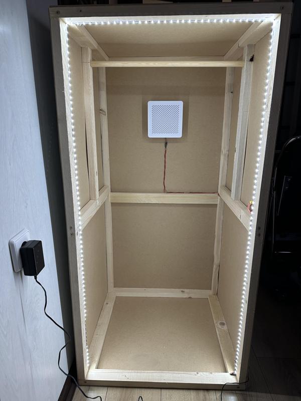 Fan duct and filter for spray booth