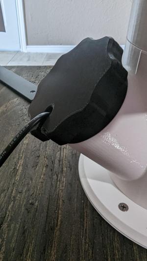 Hydroponic Tower Cap for Cable