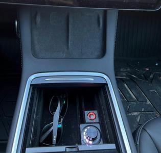 Tesla Model 3 Helix Conductor mount