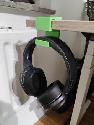 Headphone holder