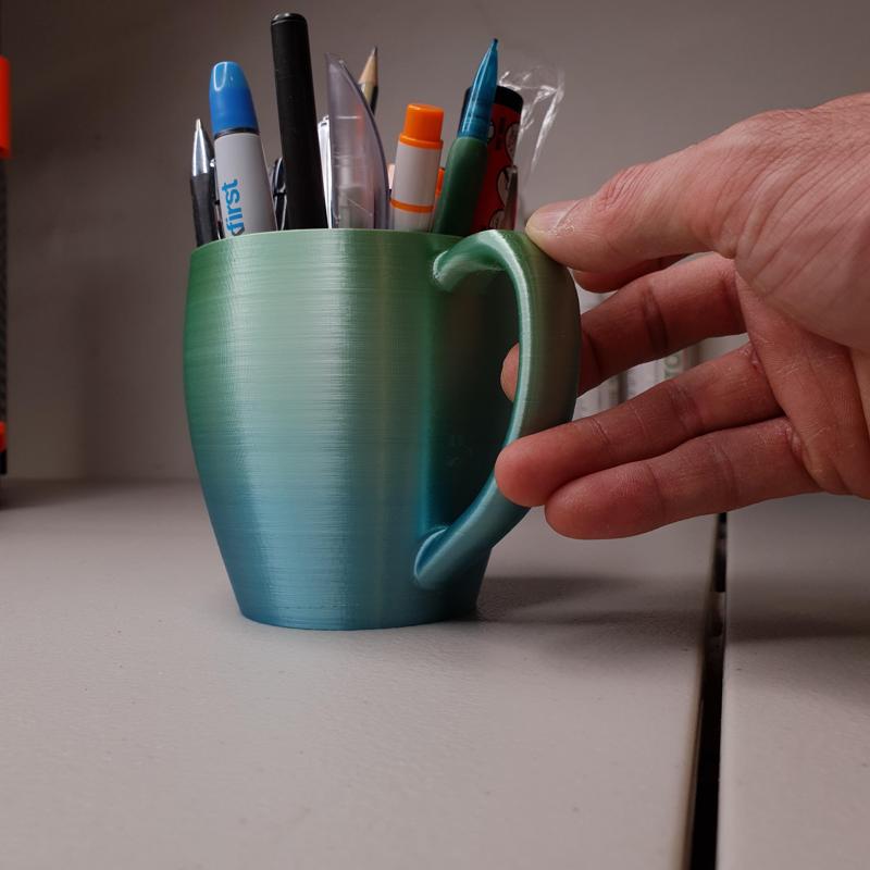 Coffee Mug Pen Holder - Simple & Ultra Realistic Design