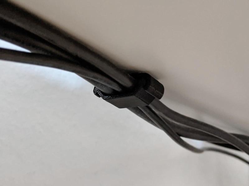 Locking cable clip with hinge (3 sizes, print-in-place)