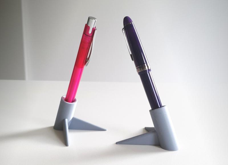 Universal Single Pen Holder