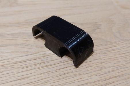 Rover fuel line clip WJC100680