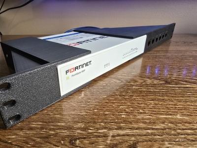Fortinet FortiGate 60 / 61 Rackmount kit